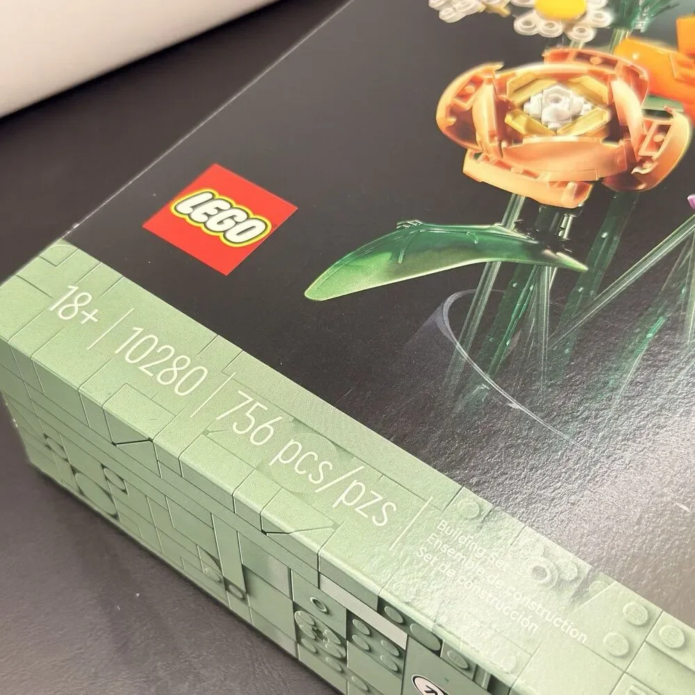 LEGO Flower Bouquet 10280 Collectible Home Decor Display Set NIB